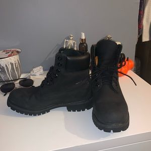 Men’s size 7 Black Timberlands